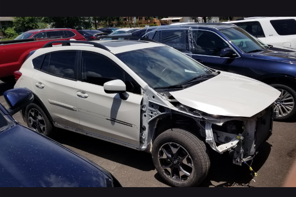 Subaru Body Repair: White Subaru CrossTrek 2020