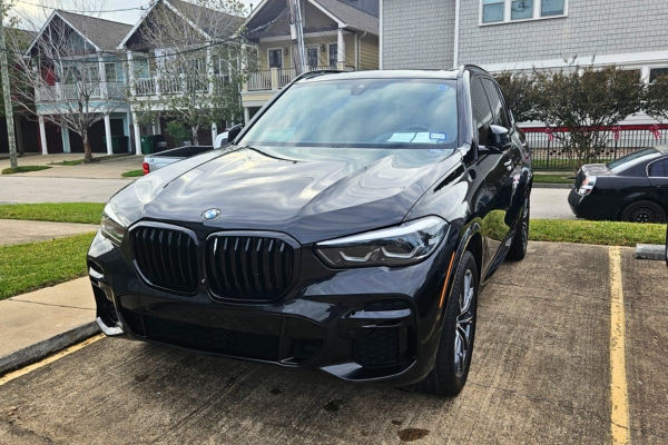 BMW Collision Repair: Black SUV-X5